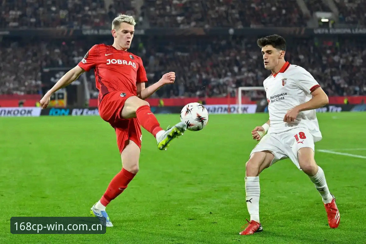 欧联杯决赛全面评测：埃梅里五冠封神，维拉3-0完胜弗赖堡